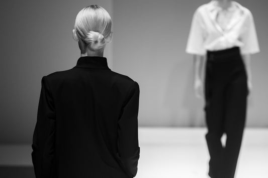 How to Start a Clothing Brand: A Step-by-Step Guide